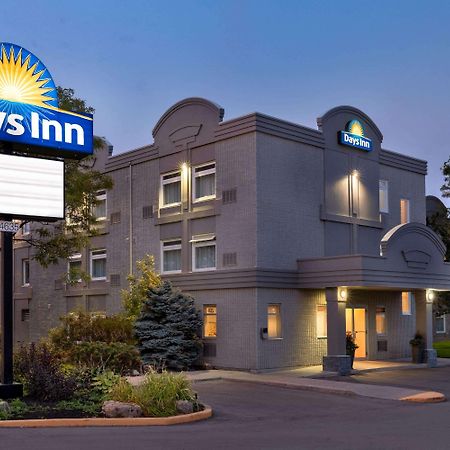 Days Inn By Wyndham Toronto West Mississauga Exterior foto