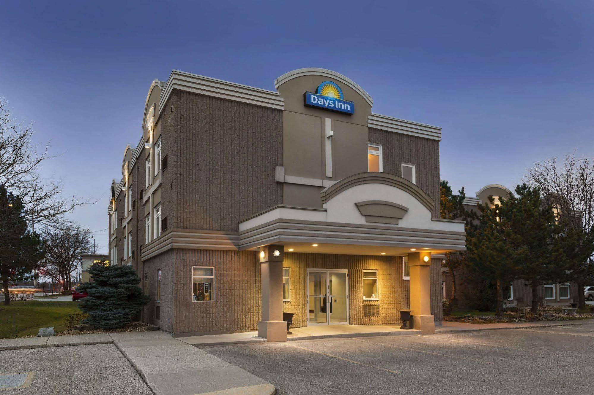 Days Inn By Wyndham Toronto West Mississauga Exterior foto